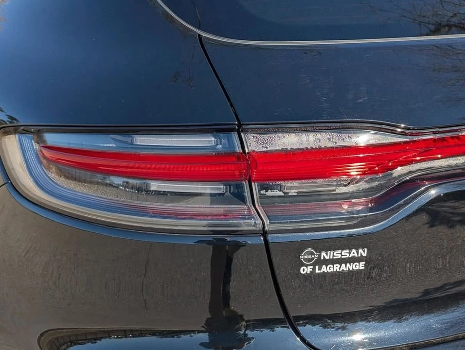 2021 Porsche Macan - Image 12 of 20