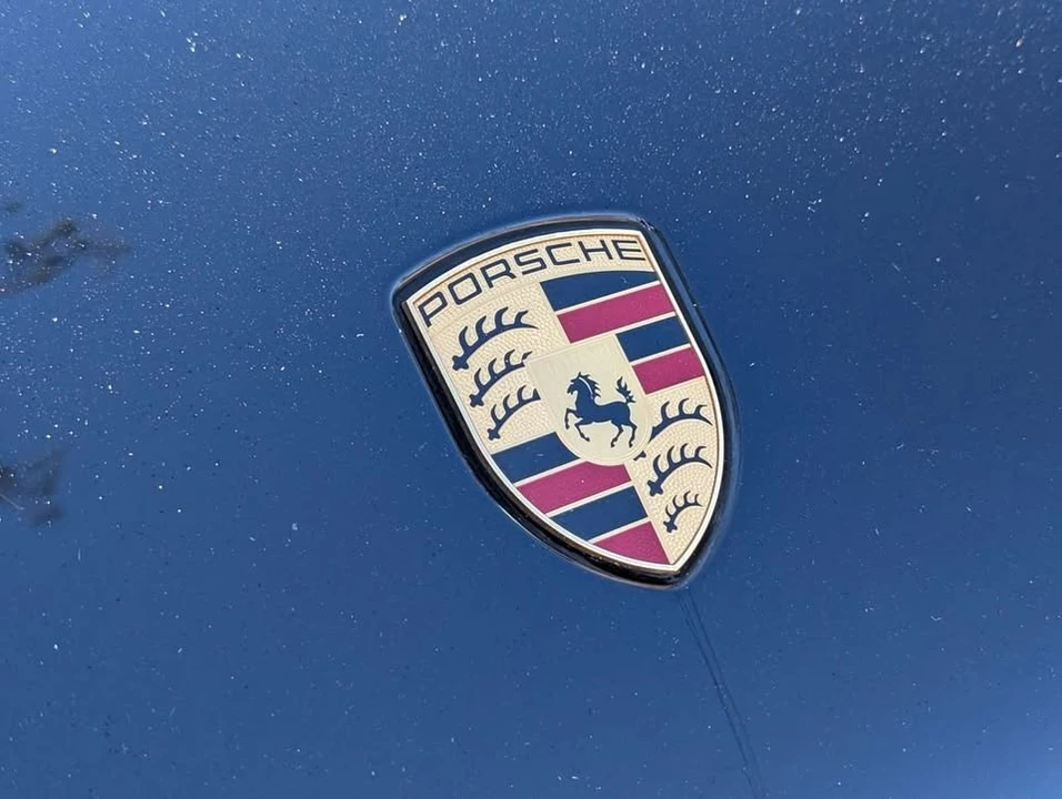 2021 Porsche Macan - Image 10 of 20