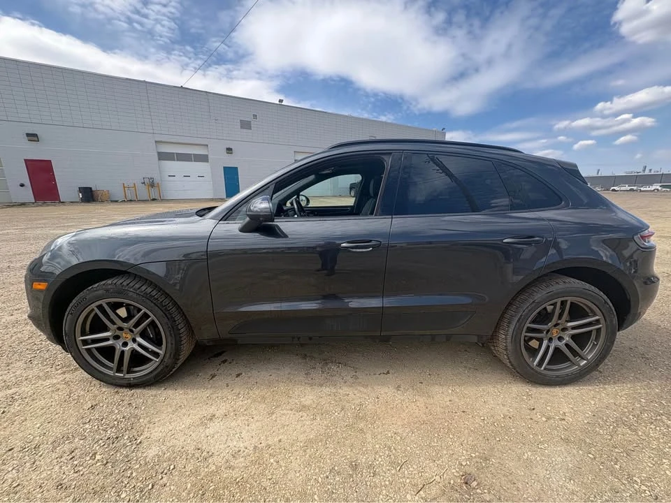 2021 Porsche Macan - Image 10 of 18