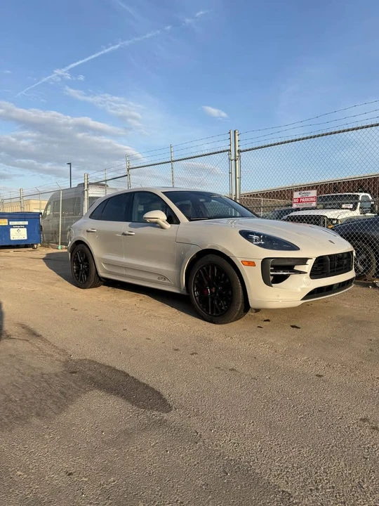 2021 Porsche Macan - Image 2 of 7