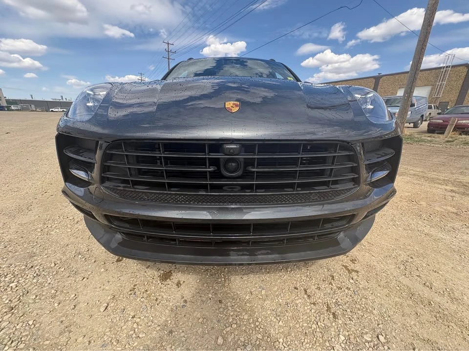 2021 Porsche Macan - Image 2 of 18
