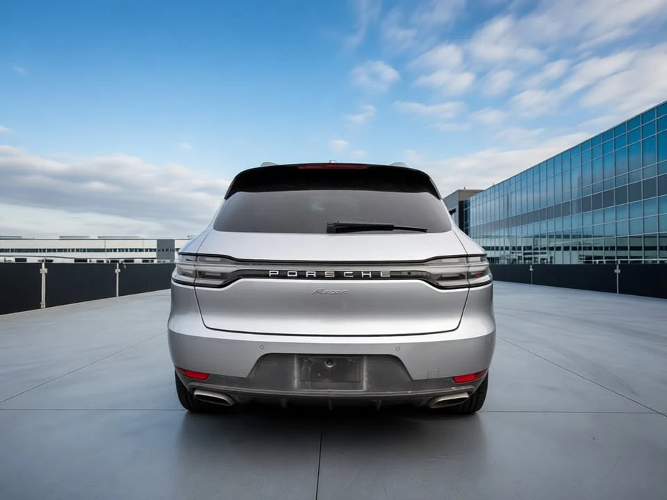 2021 Porsche Macan - Image 6 of 8
