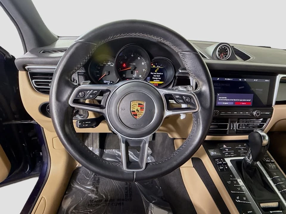 2021 Porsche Macan - Image 8 of 19