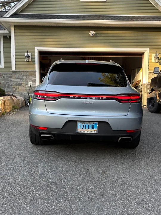 2021 Porsche Macan - Image 2 of 8