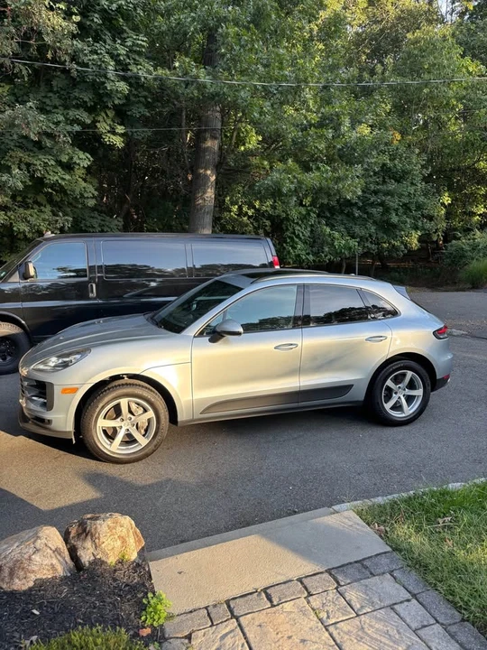 2021 Porsche Macan - Image 3 of 8