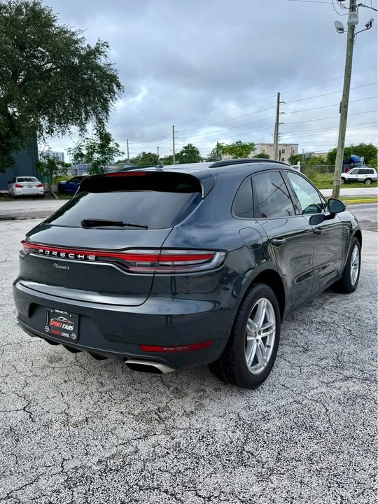 2021 Porsche Macan - Image 2 of 8