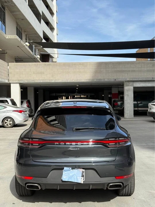 2021 Porsche Macan - Image 4 of 15