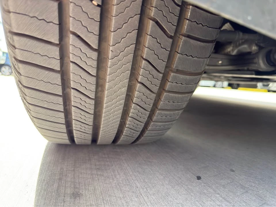 2021 Porsche Macan - Image 14 of 15