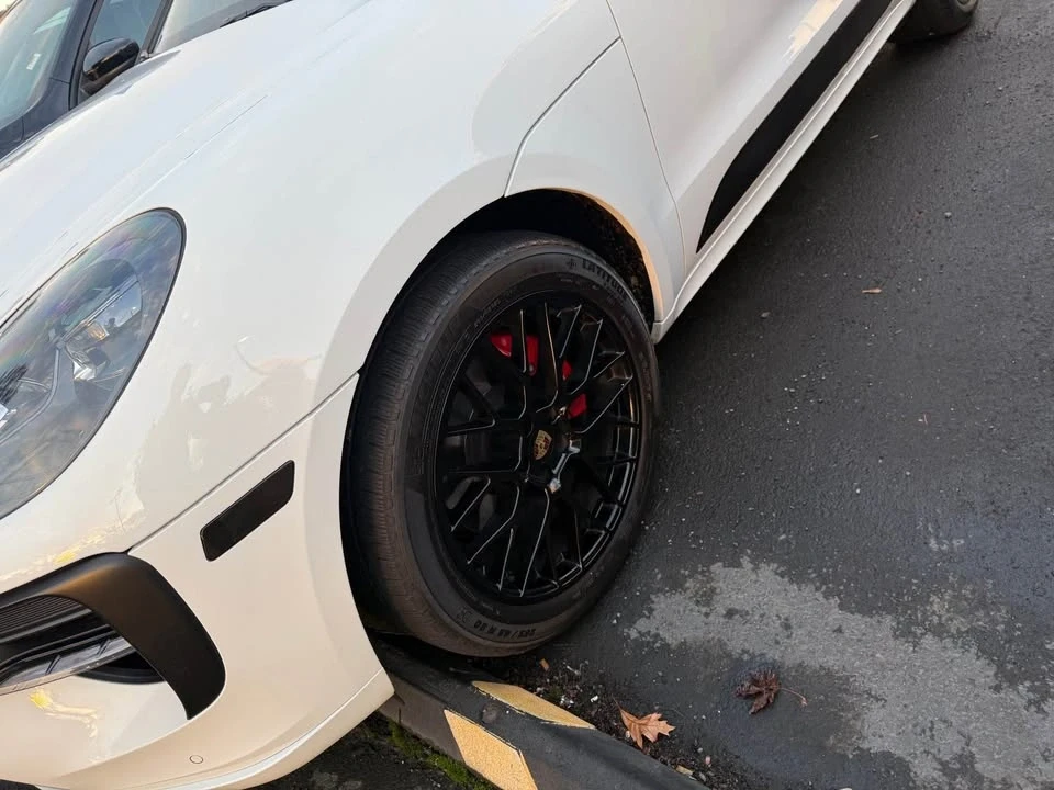 2021 Porsche Macan GTS - Image 3 of 3