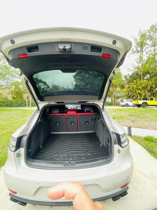 2021 Porsche Macan GTS - Image 12 of 19
