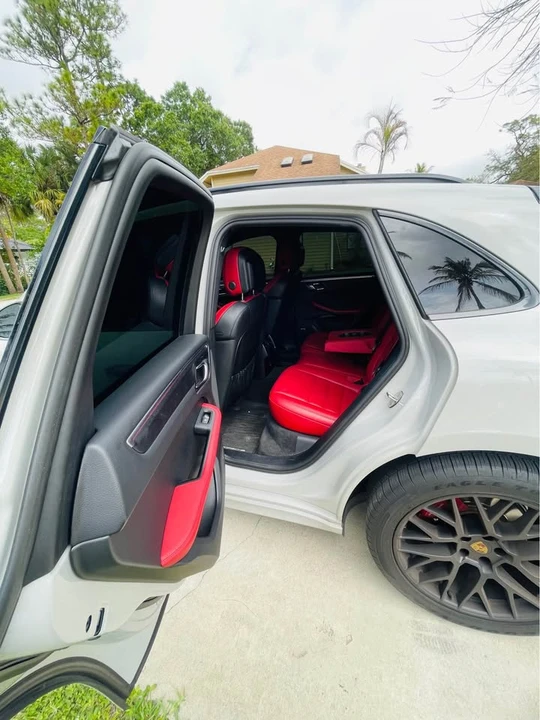 2021 Porsche Macan GTS - Image 17 of 19
