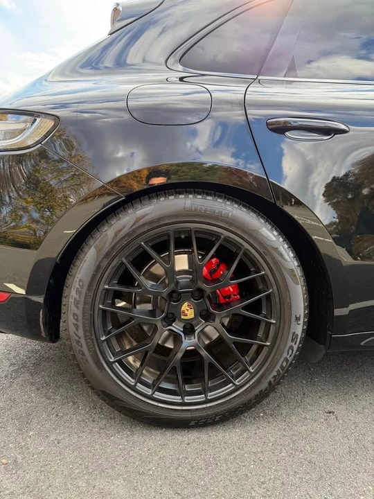 2021 Porsche Macan GTS - Image 10 of 18