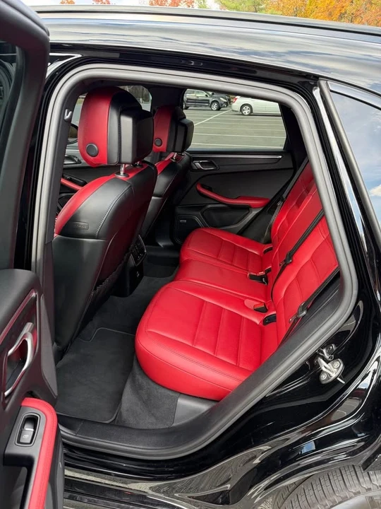 2021 Porsche Macan GTS - Image 13 of 18