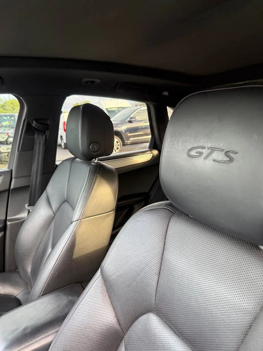 2021 Porsche Macan GTS - Image 9 of 11
