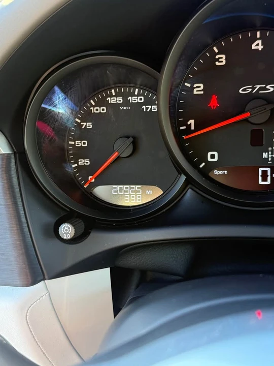 2021 Porsche Macan GTS - Image 13 of 16