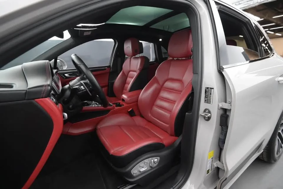 2021 Porsche Macan GTS - Image 9 of 16