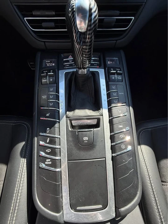 2021 Porsche Macan GTS - Image 6 of 8