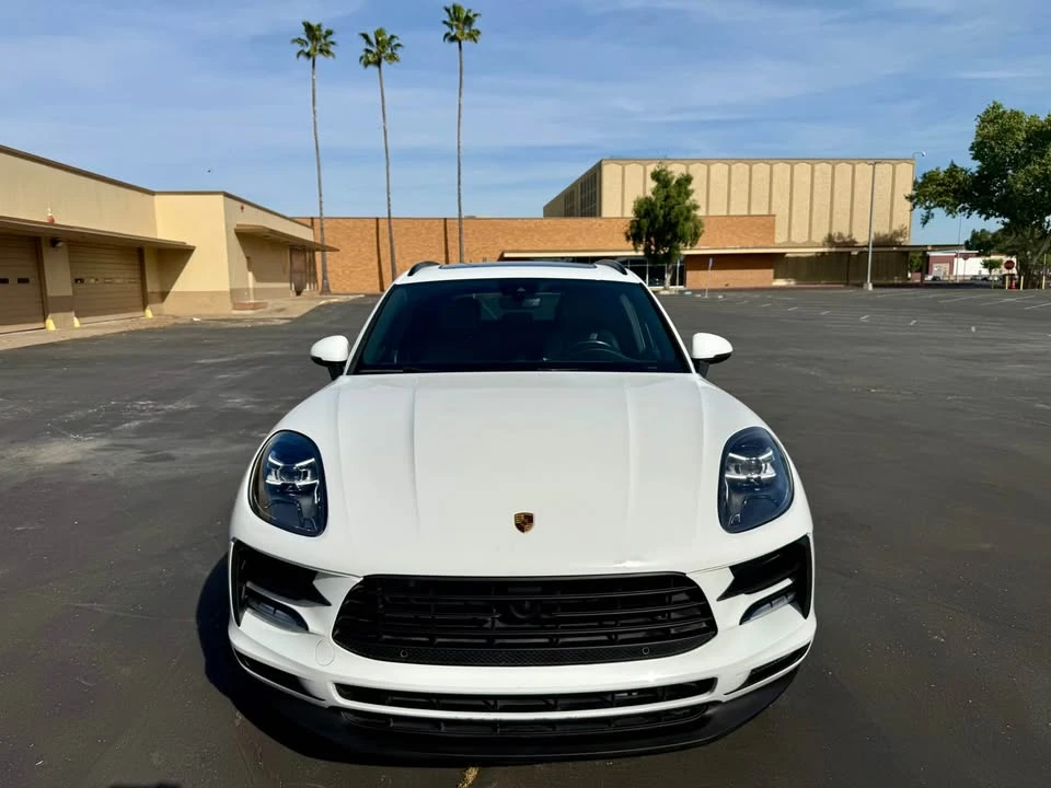 2021 Porsche Macan - Image 2 of 19