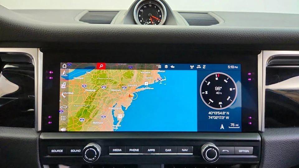 2021 Porsche Macan S - Image 11 of 18