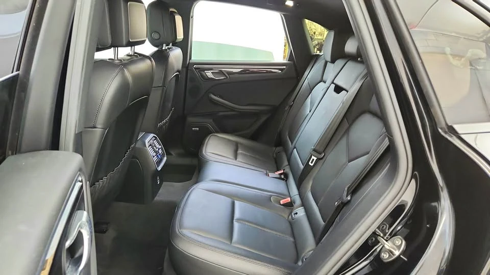 2021 Porsche Macan S - Image 15 of 18