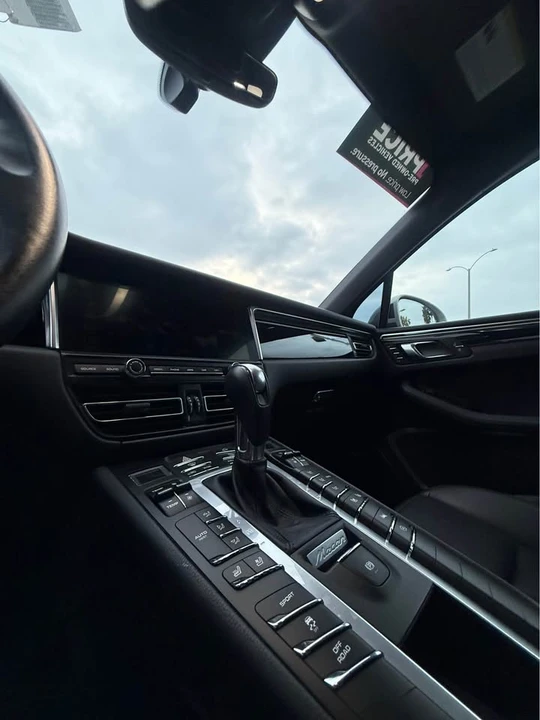 2021 Porsche Macan S - Image 7 of 14