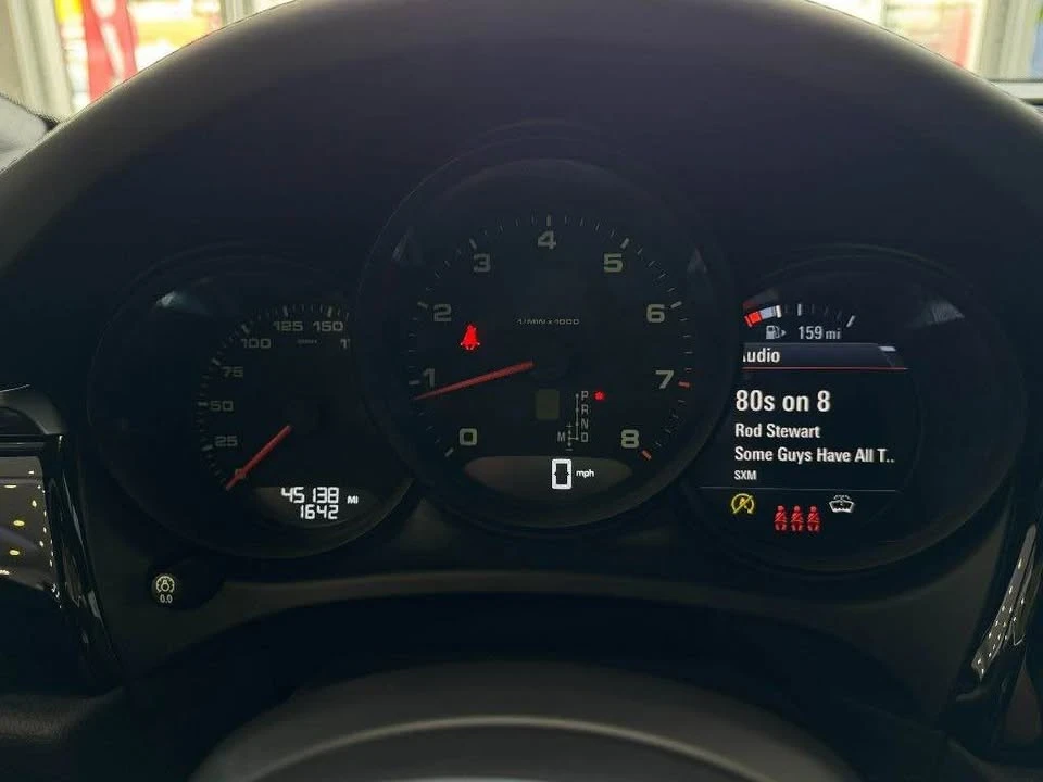 2021 Porsche Macan - Image 10 of 18