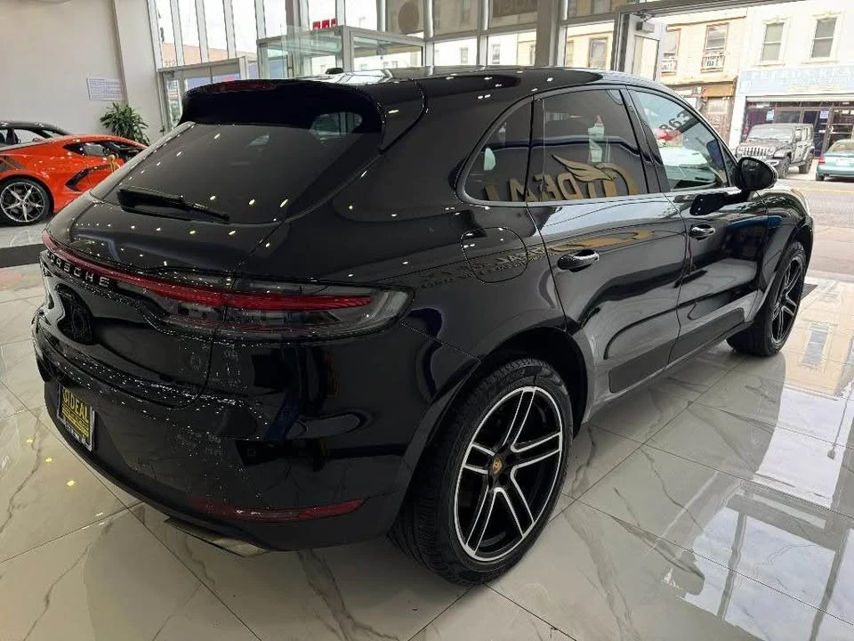 2021 Porsche Macan - Image 3 of 18