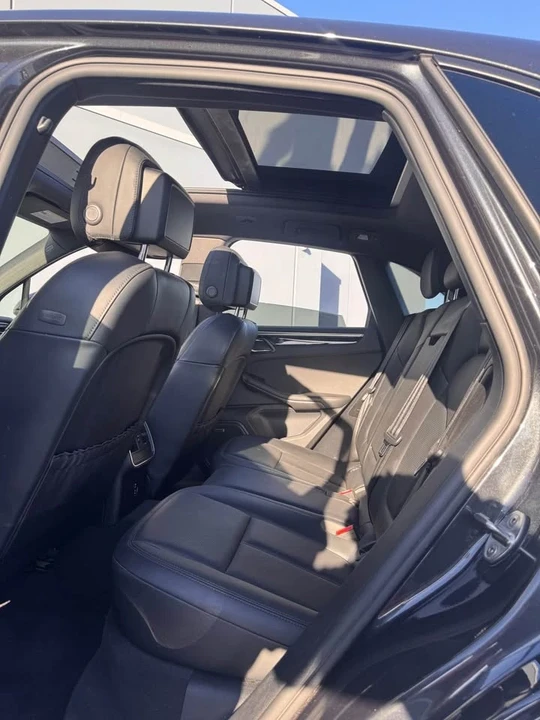 2021 Porsche Macan - Image 6 of 6