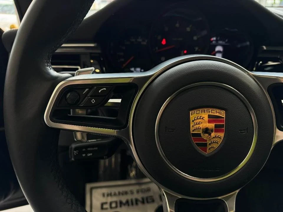 2021 Porsche Macan - Image 8 of 18