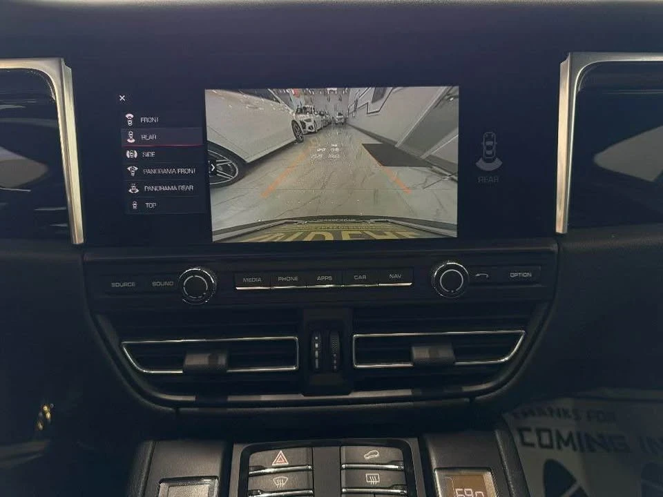 2021 Porsche Macan - Image 12 of 18