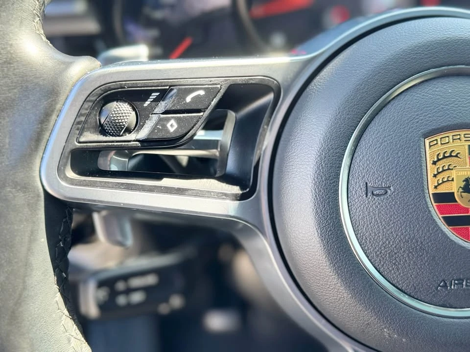 2021 Porsche Macan - Image 8 of 18