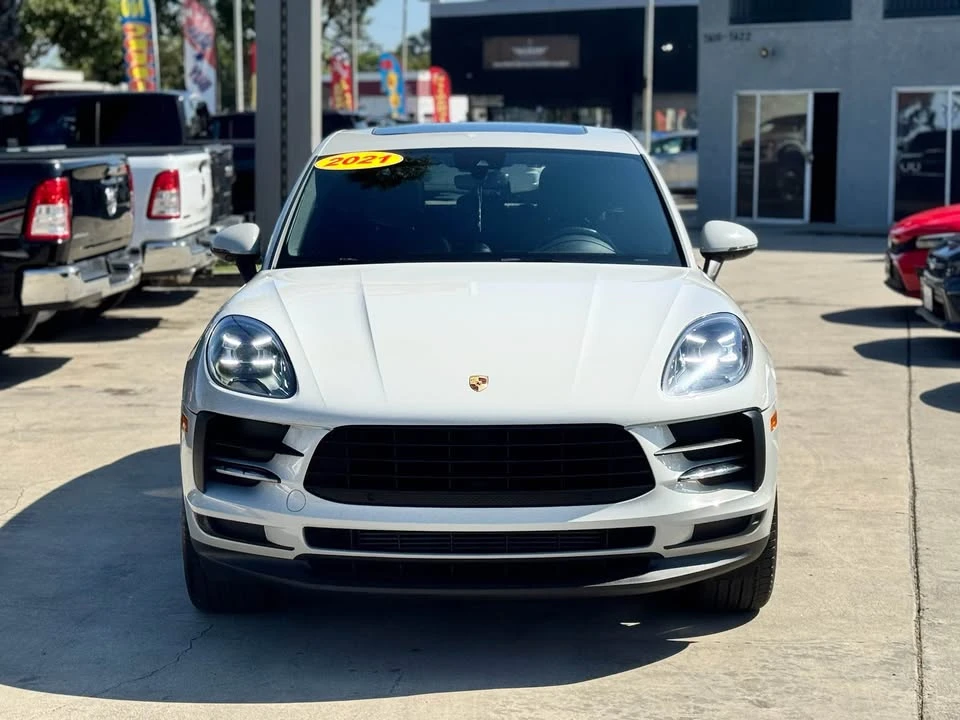 2021 Porsche Macan - Image 2 of 18