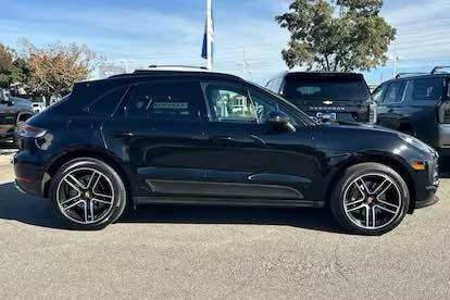 2021 Porsche Macan - Image 7 of 19