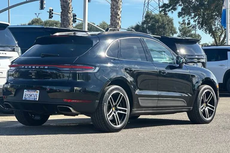 2021 Porsche Macan - Image 6 of 19