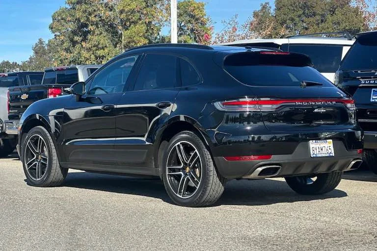 2021 Porsche Macan - Image 4 of 19
