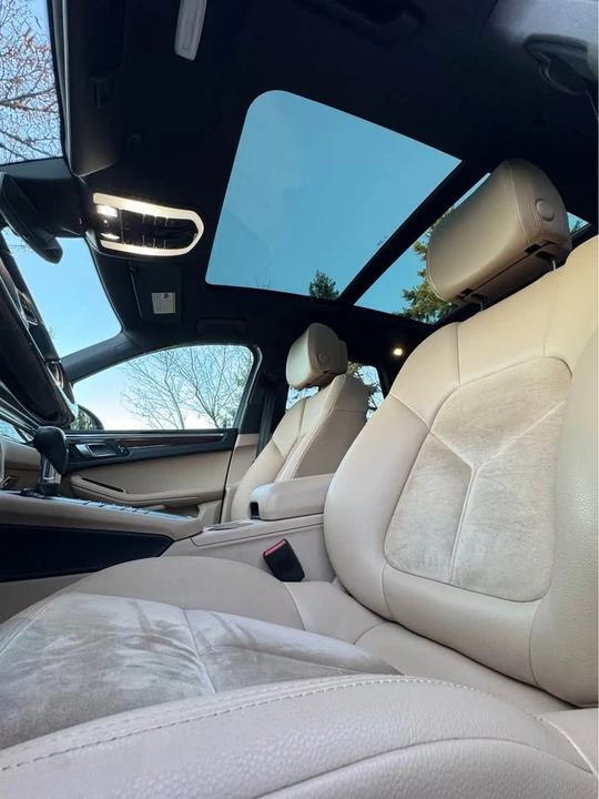 2021 Porsche Macan - Image 10 of 11