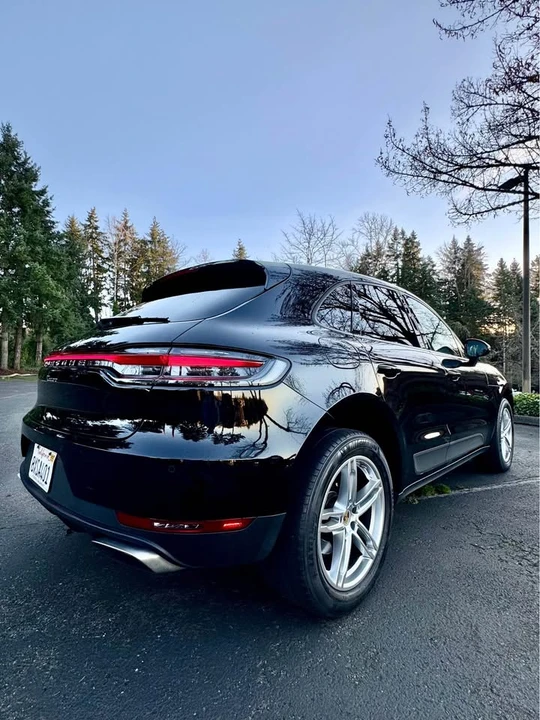 2021 Porsche Macan - Image 7 of 11