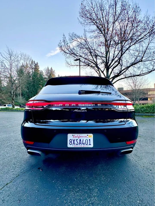 2021 Porsche Macan - Image 8 of 11