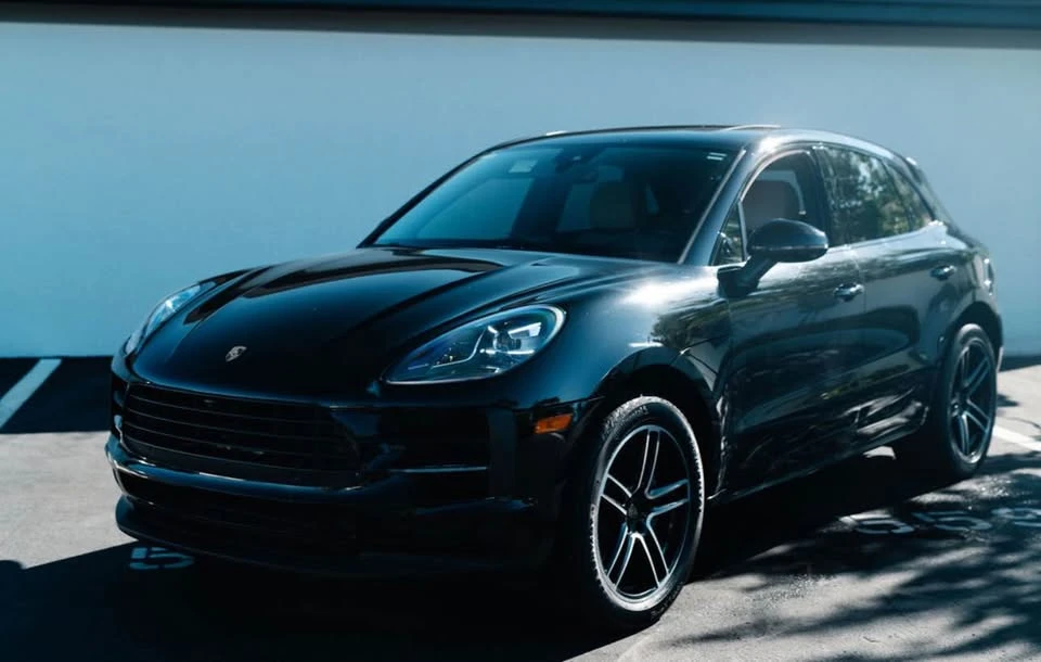 2021 Porsche Macan - Image 10 of 20
