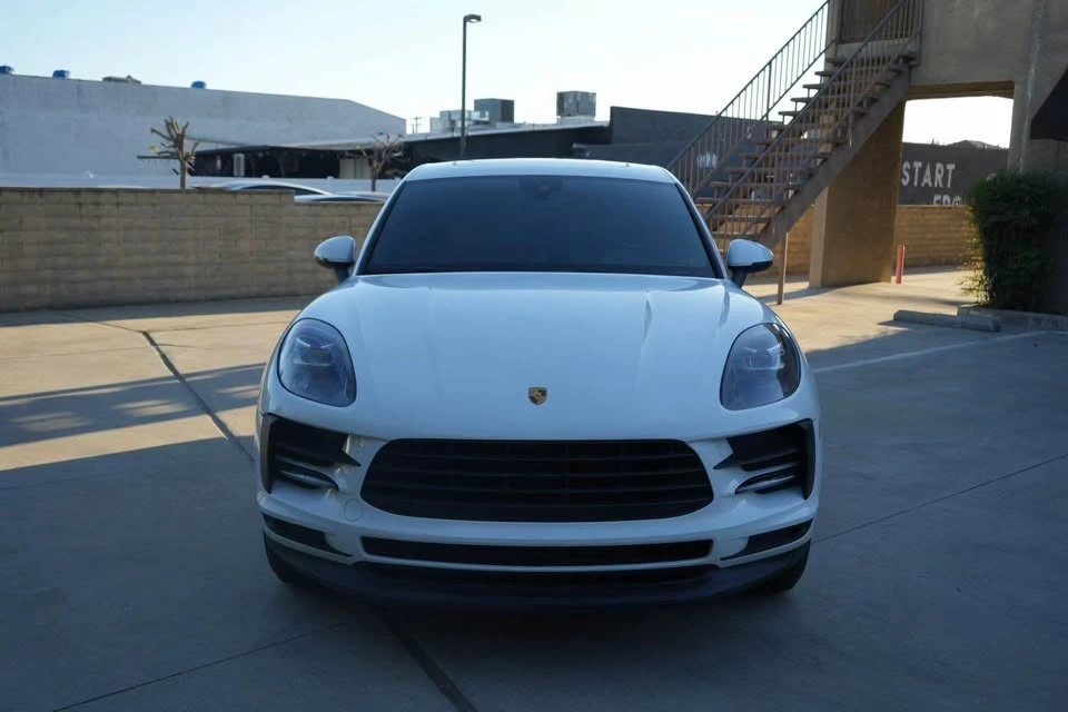 2021 Porsche Macan - Image 2 of 9