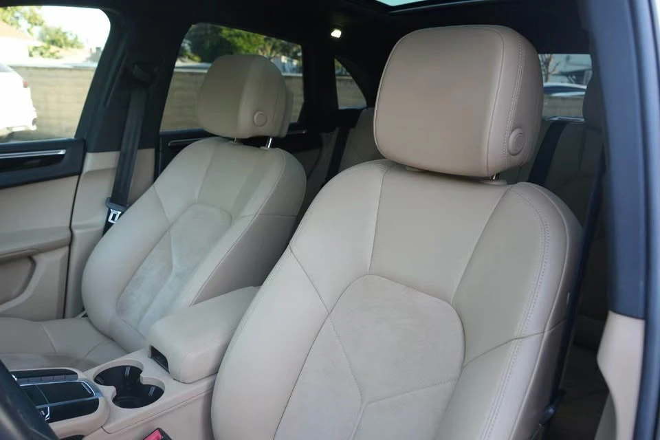 2021 Porsche Macan - Image 6 of 9