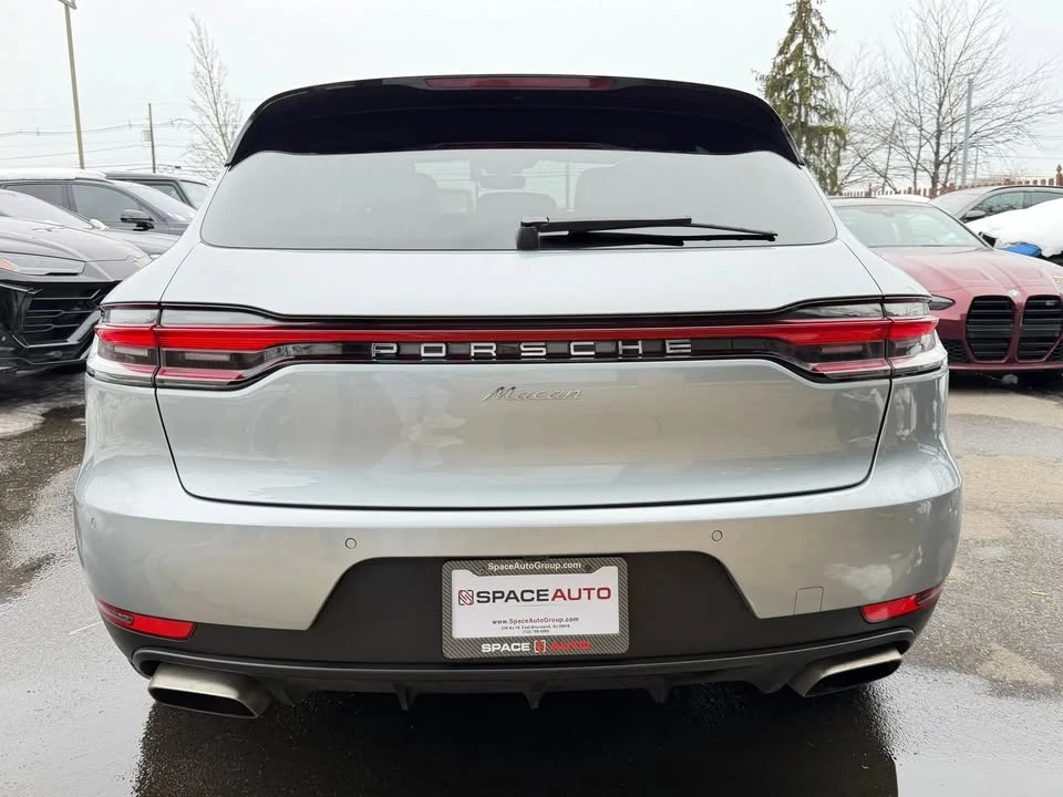 2021 Porsche Macan - Image 8 of 9