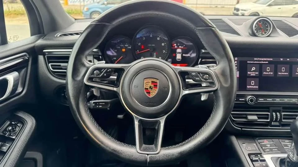 2021 Porsche Macan - Image 15 of 15