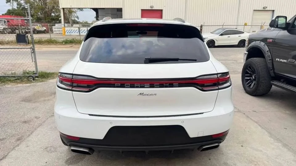 2021 Porsche Macan - Image 3 of 15