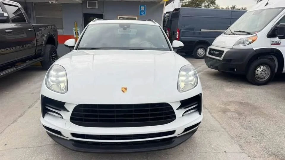 2021 Porsche Macan - Image 2 of 15