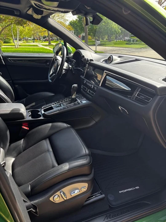 2021 Porsche Macan - Image 4 of 19