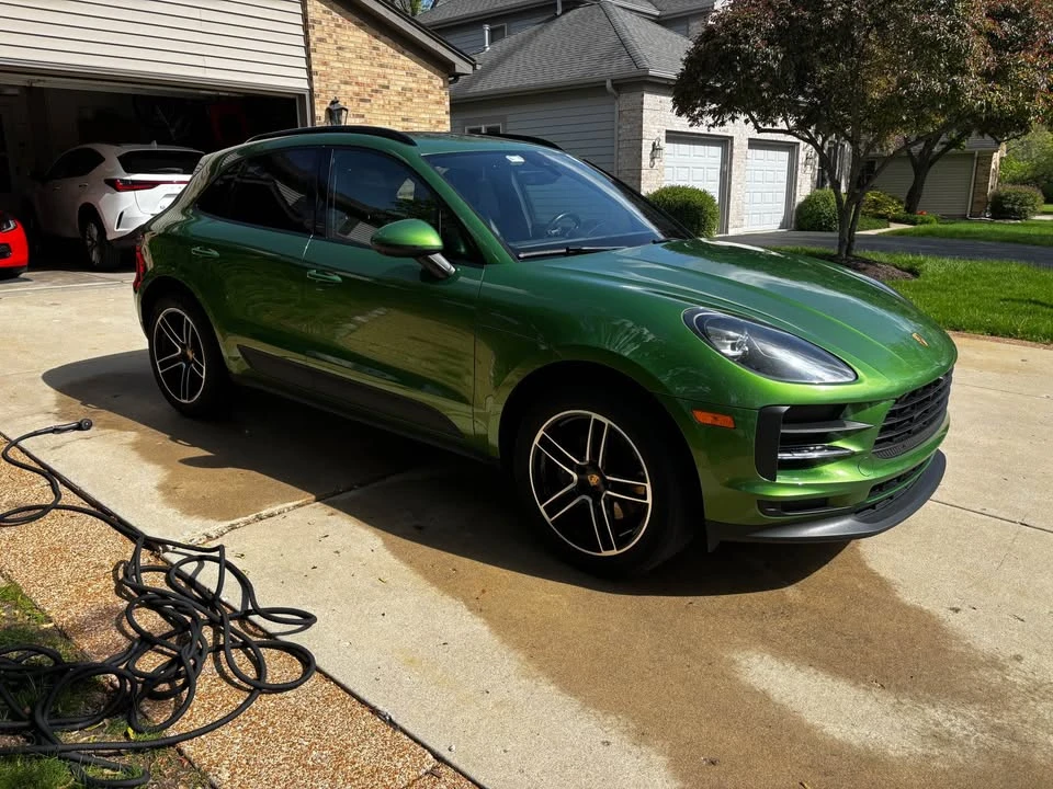 2021 Porsche Macan - Image 13 of 19