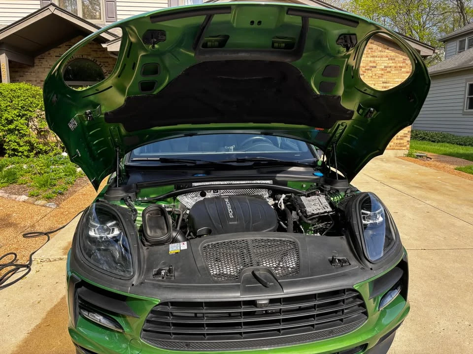 2021 Porsche Macan - Image 12 of 19