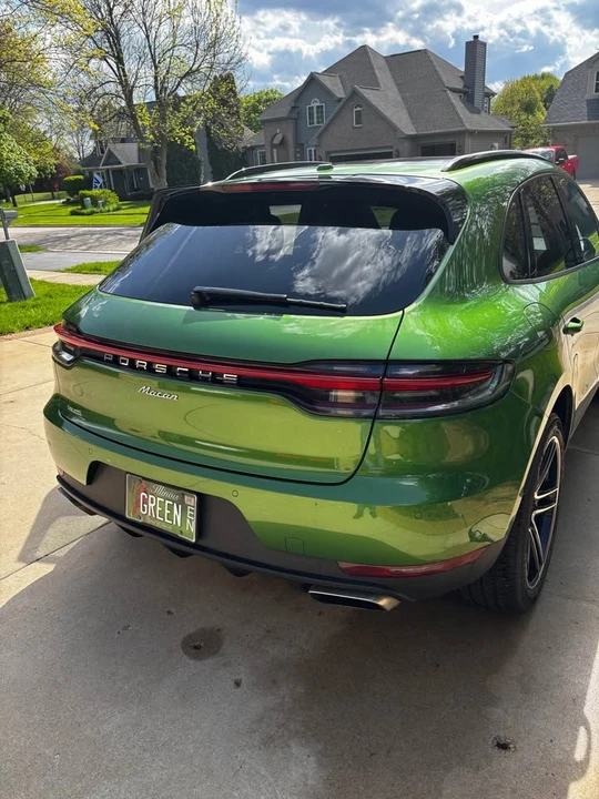 2021 Porsche Macan - Image 9 of 19