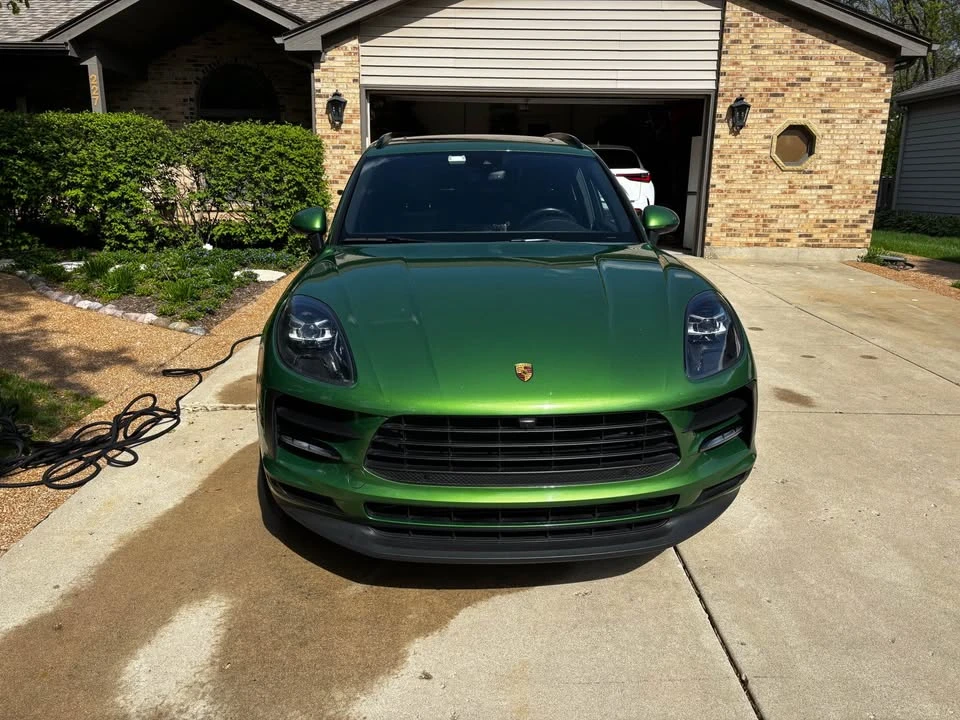 2021 Porsche Macan - Image 2 of 19